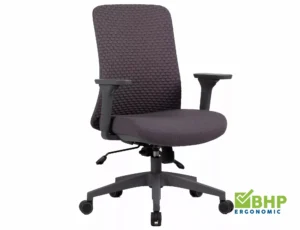 Fotel obrotowy Q-744